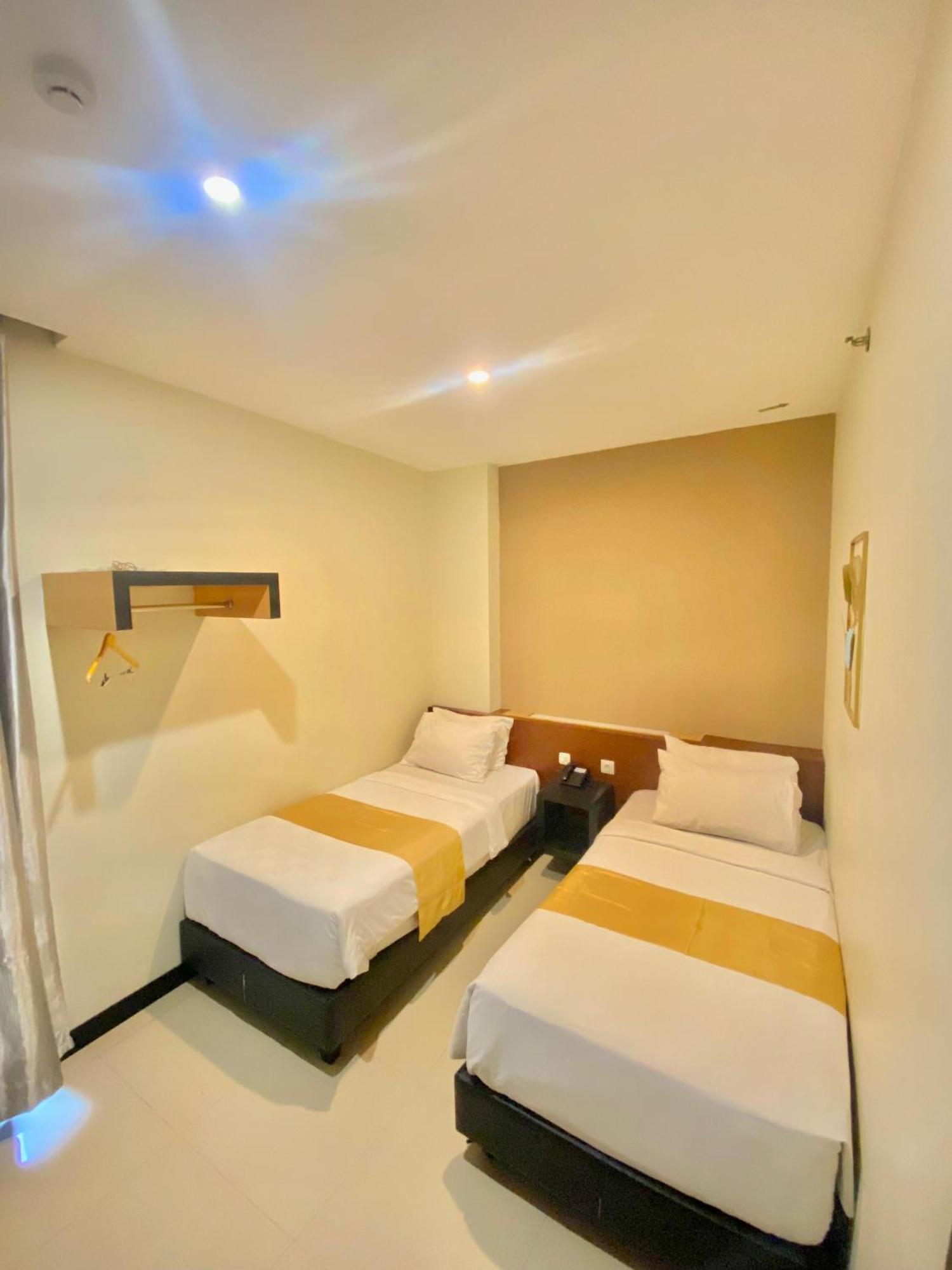 Jle'S Hotel Manado Luaran gambar
