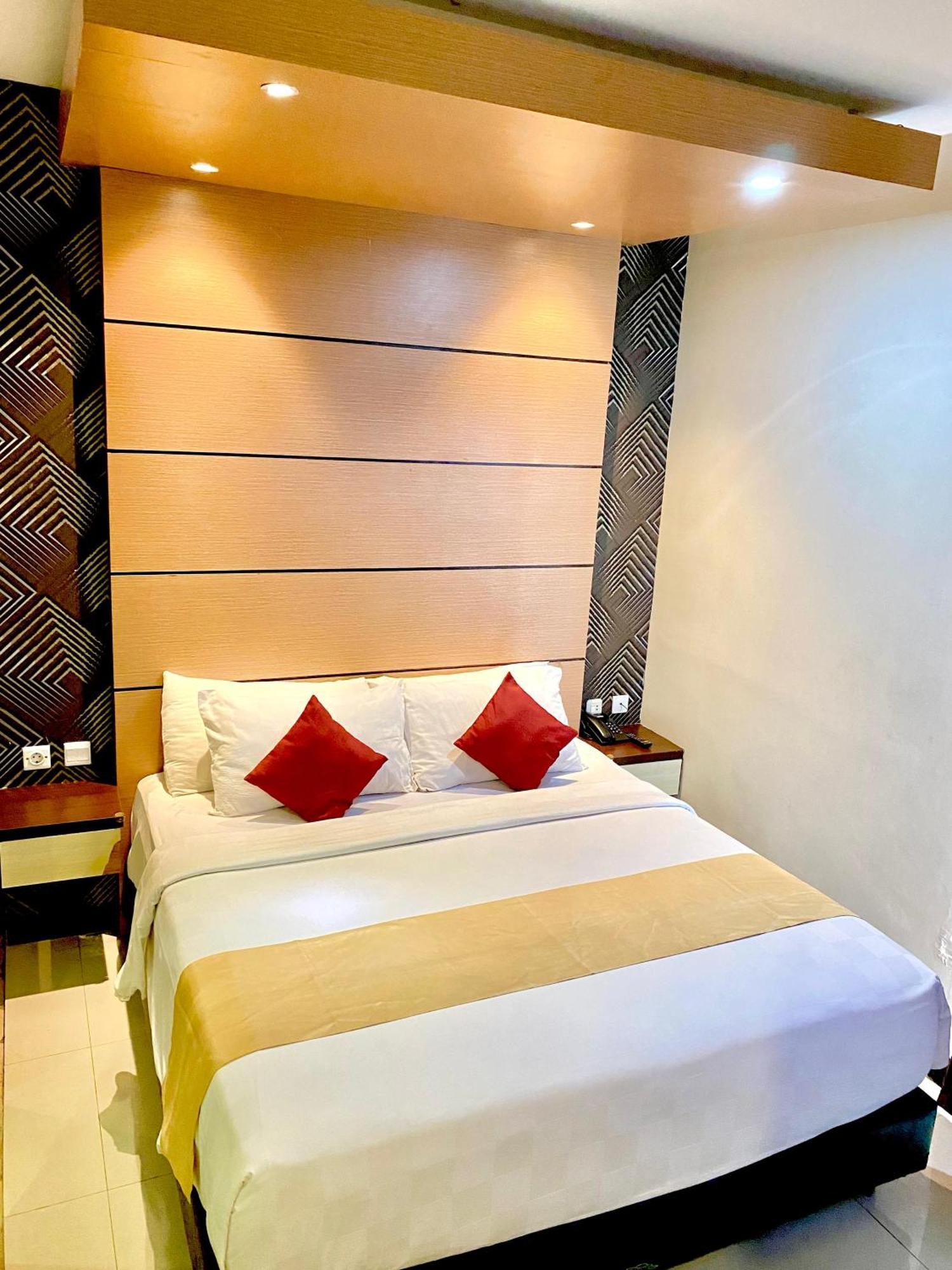 Jle'S Hotel Manado Luaran gambar